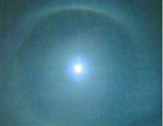 Weerhuisje.eu - Kleuren aan de Hemel - Halo's - Kleine ring rond de zon (van 22°)